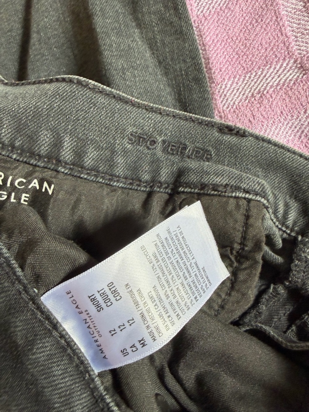 American Eagle Outfitters Women’s Black Stovepipe Jeans - Short